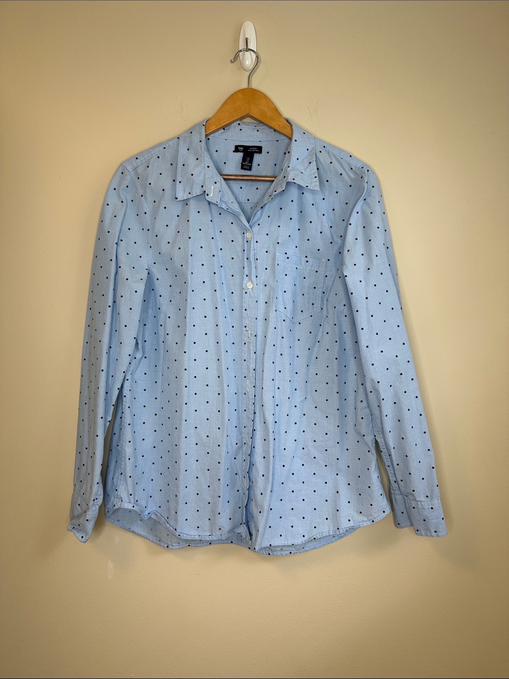 GAP Light Blue Button-Down Boyfriend Fit Shirt Size Large
